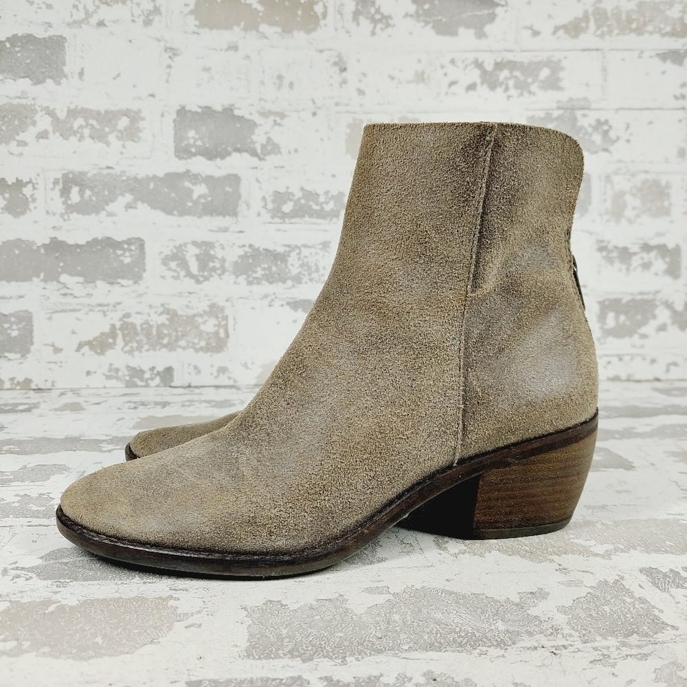 Lucky Brand Kaiya Distressed Brown Leather Back Zip Up Ankle Boots B78